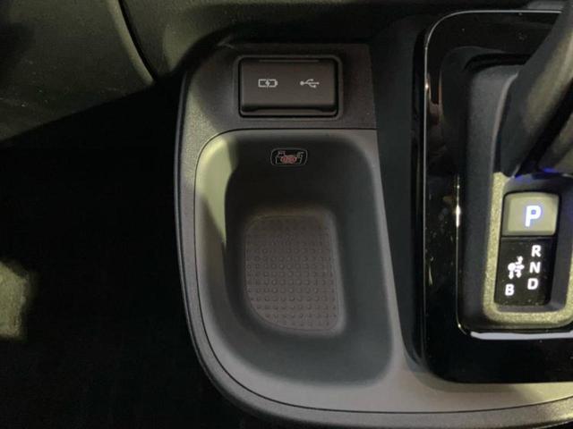 シエンタ ハイブリッドZ 保証書/ディスプレイオーディオ+ナビ10.5インチ/トヨタセーフティセンス/両側電動スライドドア/パノラミックビューモニター/車線逸脱防止支援システム/ドライブレコーダー 社外 衝突被害軽減システム(41枚目)