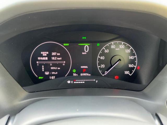 ヴェゼル ｅＨＥＶプレイ　新品タイヤ／ガラスルーフ／保証書／純正　ＳＤナビ／ホンダセンシング／シートヒーター　前席／マルチビューカメラシステム／車線逸脱防止支援システム／電動バックドア／ヘッドランプ　ＬＥＤ／ＵＳＢジャック（15枚目）