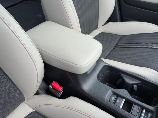 ヴェゼル ｅＨＥＶプレイ　新品タイヤ／ガラスルーフ／保証書／純正　ＳＤナビ／ホンダセンシング／シートヒーター　前席／マルチビューカメラシステム／車線逸脱防止支援システム／電動バックドア／ヘッドランプ　ＬＥＤ／ＵＳＢジャック（36枚目）