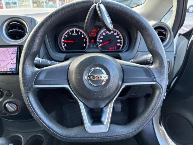 ノート Ｘ　社外　ＳＤナビ／インテリジェントルームミラー／アラウンドビューモニター／ＥＴＣ／ＥＢＤ付ＡＢＳ／アイドリングストップ／ワンセグＴＶ／エアバッグ　運転席／エアバッグ　助手席／パワーウインドウ（14枚目）