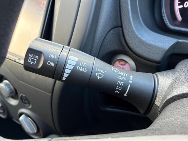 ノート Ｘ　社外　ＳＤナビ／インテリジェントルームミラー／アラウンドビューモニター／ＥＴＣ／ＥＢＤ付ＡＢＳ／アイドリングストップ／ワンセグＴＶ／エアバッグ　運転席／エアバッグ　助手席／パワーウインドウ（16枚目）