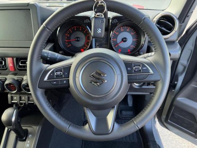 ジムニー ４ＷＤ　ＸＣ　保証書／セーフティサポート（スズキ）／シートヒーター／車線逸脱防止支援システム／ヘッドランプ　ＬＥＤ／ＡＢＳ／横滑り防止装置／アイドリングストップ／禁煙車／エアバッグ　運転席／エアバッグ　助手席（10枚目）