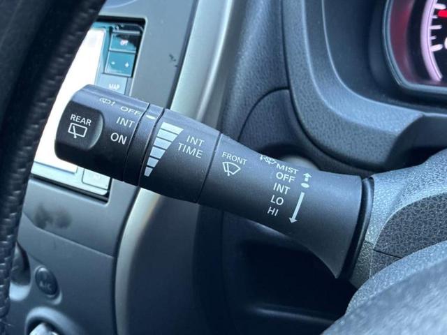 ノート X 社外 SDナビ/ETC/EBD付ABS/アイドリングストップ/ワンセグTV/エアバッグ 運転席/エアバッグ 助手席/衝突安全ボディ/パワーウインドウ/エンジンスタートボタン/キーレスエントリー(16枚目)