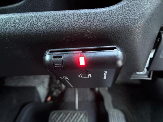 ノート X 社外 SDナビ/ETC/EBD付ABS/アイドリングストップ/ワンセグTV/エアバッグ 運転席/エアバッグ 助手席/衝突安全ボディ/パワーウインドウ/エンジンスタートボタン/キーレスエントリー(18枚目)