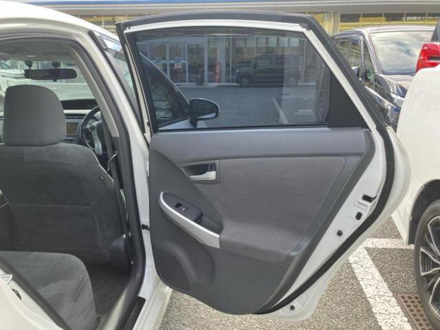 プリウス Ｇ　純正　ＨＤＤナビ／ドライブレコーダー　社外／ヘッドランプ　ＨＩＤ／ＥＴＣ／ＥＢＤ付ＡＢＳ／横滑り防止装置／アイドリングストップ／バックモニター／フルセグＴＶ／ＤＶＤ／エアバッグ　運転席　バックカメラ（23枚目）