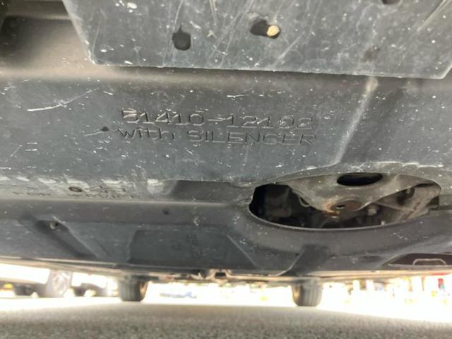 プリウス Ｇ　純正　ＨＤＤナビ／ドライブレコーダー　社外／ヘッドランプ　ＨＩＤ／ＥＴＣ／ＥＢＤ付ＡＢＳ／横滑り防止装置／アイドリングストップ／バックモニター／フルセグＴＶ／ＤＶＤ／エアバッグ　運転席　バックカメラ（48枚目）