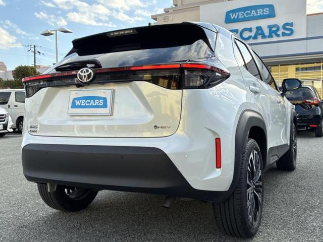 ヤリスクロス ハイブリッドＺ　新品タイヤ／保証書／ディスプレイオーディオ＋ナビ／トヨタセーフティセンス／シートヒーター　前席／パノラミックビューモニター／車線逸脱防止支援システム／シート　ハーフレザー　衝突被害軽減システム　ＥＴＣ（3枚目）