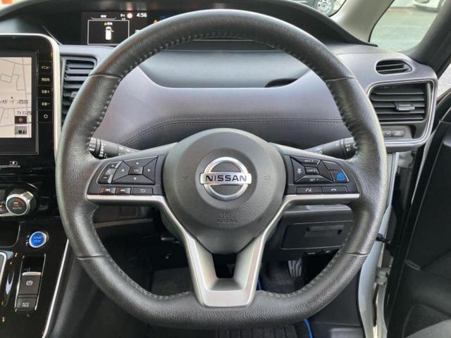 セレナ ｅパワーハイウェイスターＶ　保証書／純正　１０インチ　ＳＤナビ／フリップダウンモニター／インテリジェントルームミラー／エマージェンシーブレーキ／両側電動スライドドア／アラウンドビューモニター／車線逸脱防止支援システム　ＤＶＤ再生（14枚目）