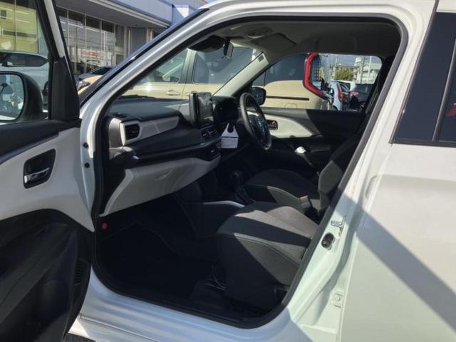 スイフト ハイブリッドMZ ディスプレイオーディオ+ナビ9インチ/レーダーブレーキサポート(スズキ)/シートヒーター/車線逸脱防止支援システム/ヘッドランプ LED/Bluetooth接続/EBD付ABS バックカメラ(7枚目)