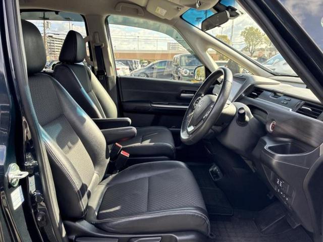 フリードハイブリッド ハイブリッドＧホンダセンシング　保証書／純正　９インチ　ＳＤナビ／衝突安全装置／両側電動スライドドア／シートヒーター　前席／車線逸脱防止支援システム／シート　ハーフレザー／ドライブレコーダー　前後／ヘッドランプ　ＬＥＤ　バックカメラ（4枚目）