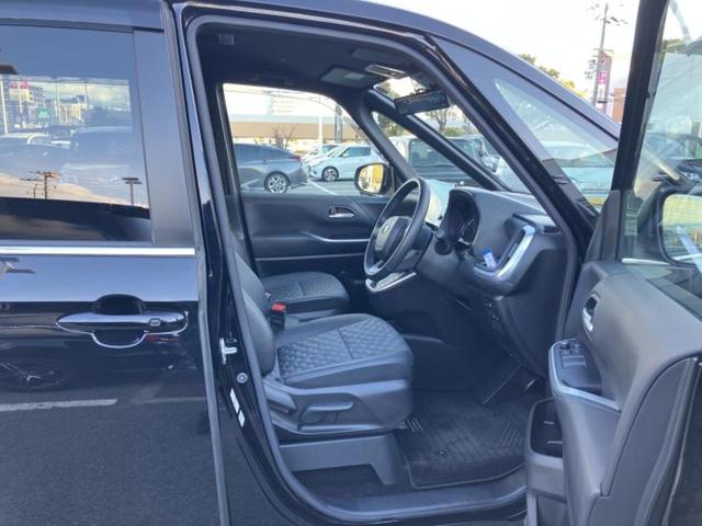 ヴォクシー ハイブリッドS-Z 保証書/ディスプレイオーディオ+ナビ11インチ/フリップダウンモニター/トヨタセーフティセンス/両側電動スライドドア/シートヒーター/車線逸脱防止支援システム/シート ハーフレザー バックカメラ(4枚目)