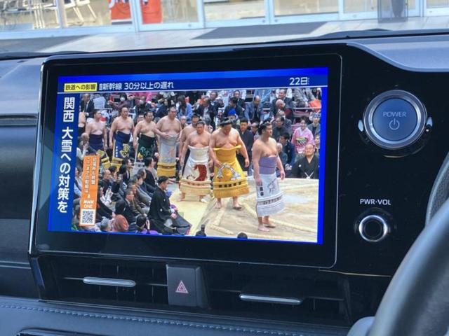 ヴォクシー ハイブリッドS-Z 保証書/ディスプレイオーディオ+ナビ11インチ/フリップダウンモニター/トヨタセーフティセンス/両側電動スライドドア/シートヒーター/車線逸脱防止支援システム/シート ハーフレザー バックカメラ(13枚目)