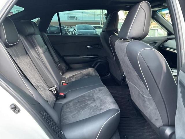 クラウンハイブリッド ＲＳアドバンス　サンルーフ／モデリスタエアロ／保証書／純正　８インチ　ＳＤナビ／トヨタセーフティセンス／シートヒーター／車線逸脱防止支援システム／シート　ハーフレザー／ヘッドランプ　ＬＥＤ／Ｂｌｕｅｔｏｏｔｈ接続（5枚目）