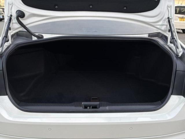 クラウンハイブリッド ＲＳアドバンス　サンルーフ／モデリスタエアロ／保証書／純正　８インチ　ＳＤナビ／トヨタセーフティセンス／シートヒーター／車線逸脱防止支援システム／シート　ハーフレザー／ヘッドランプ　ＬＥＤ／Ｂｌｕｅｔｏｏｔｈ接続（8枚目）