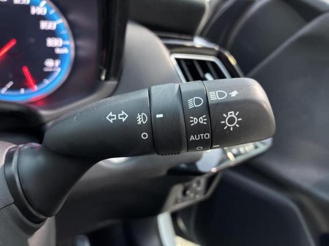 クラウンハイブリッド ＲＳアドバンス　サンルーフ／モデリスタエアロ／保証書／純正　８インチ　ＳＤナビ／トヨタセーフティセンス／シートヒーター／車線逸脱防止支援システム／シート　ハーフレザー／ヘッドランプ　ＬＥＤ／Ｂｌｕｅｔｏｏｔｈ接続（15枚目）