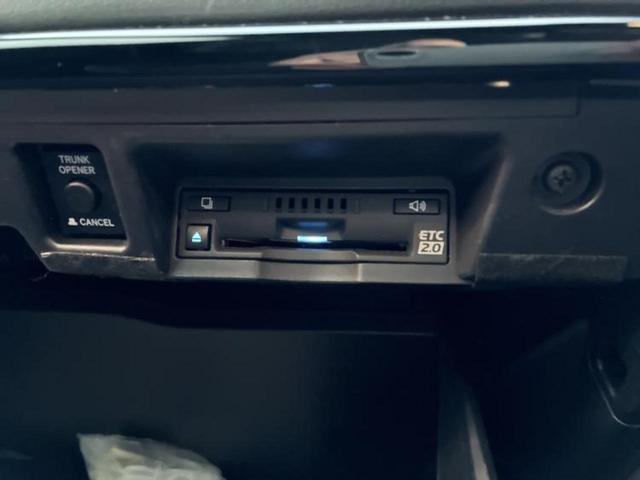 クラウンハイブリッド ＲＳアドバンス　サンルーフ／モデリスタエアロ／保証書／純正　８インチ　ＳＤナビ／トヨタセーフティセンス／シートヒーター／車線逸脱防止支援システム／シート　ハーフレザー／ヘッドランプ　ＬＥＤ／Ｂｌｕｅｔｏｏｔｈ接続（18枚目）