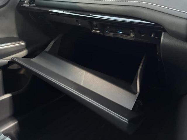 クラウンハイブリッド ＲＳアドバンス　サンルーフ／モデリスタエアロ／保証書／純正　８インチ　ＳＤナビ／トヨタセーフティセンス／シートヒーター／車線逸脱防止支援システム／シート　ハーフレザー／ヘッドランプ　ＬＥＤ／Ｂｌｕｅｔｏｏｔｈ接続（34枚目）