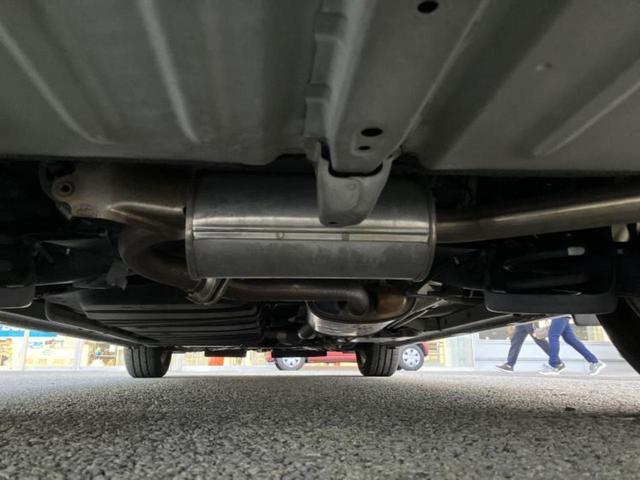 ヴォクシー ＺＳキラメキ　保証書／社外　９インチ　ＳＤナビ／フリップダウンモニター　社外　１０．１インチ／両側電動スライドドア／ドライブレコーダー　社外／ヘッドランプ　ＬＥＤ／Ｂｌｕｅｔｏｏｔｈ接続／ＥＴＣ　バックカメラ（47枚目）