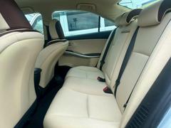 ネットで車を見ていてもイメージが湧かない・・・色々な会社や車がありすぎて何が良いのか分からない・・・そうお考えのお客様！ご相談のみでもＯＫです！ＷＥＣＡＲＳでは中古車購入の基本をお伝えします！ 6