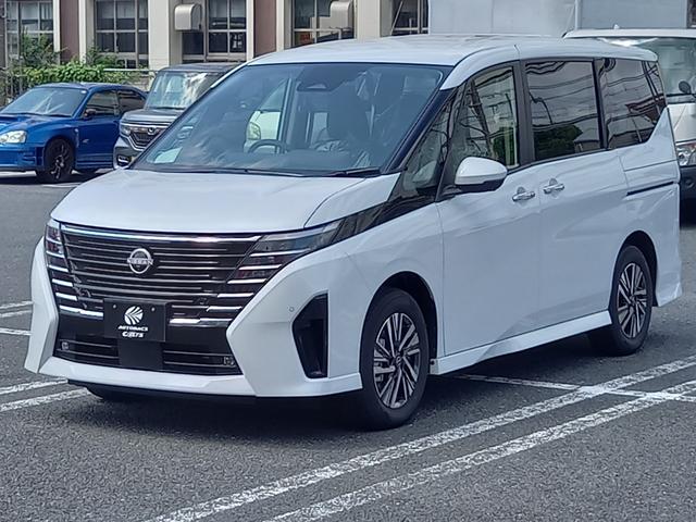セレナ ｅ－パワー　ハイウェイスターＶ　ニッサンコネクトナビ　アラウンドビューモニター　デジタルインナーミラー　ＥＴＣ２．０　ＳＯＳコール　ＬＥＤヘッドライト　ＡＣ１００Ｖ１５００Ｗコンセント　ホットプラスパッケージ（寒冷地仕様）（10枚目）