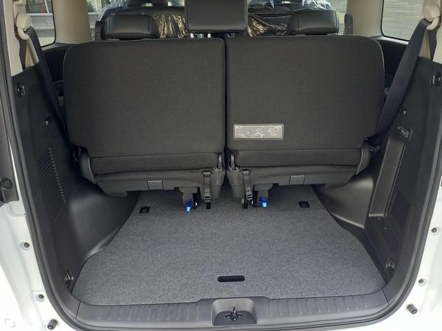 セレナ ｅ－パワー　ハイウェイスターＶ　ニッサンコネクトナビ　アラウンドビューモニター　デジタルインナーミラー　ＥＴＣ２．０　ＳＯＳコール　ＬＥＤヘッドライト　ＡＣ１００Ｖ１５００Ｗコンセント　ホットプラスパッケージ（寒冷地仕様）（15枚目）