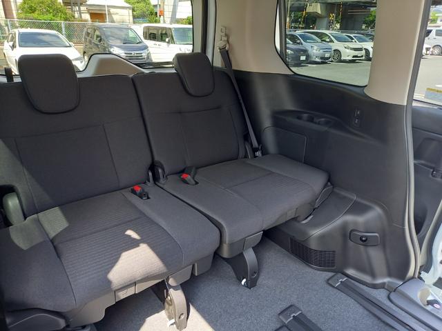 セレナ ｅ－パワー　ハイウェイスターＶ　ニッサンコネクトナビ　アラウンドビューモニター　デジタルインナーミラー　ＥＴＣ２．０　ＳＯＳコール　ＬＥＤヘッドライト　ＡＣ１００Ｖ１５００Ｗコンセント　ホットプラスパッケージ（寒冷地仕様）（21枚目）