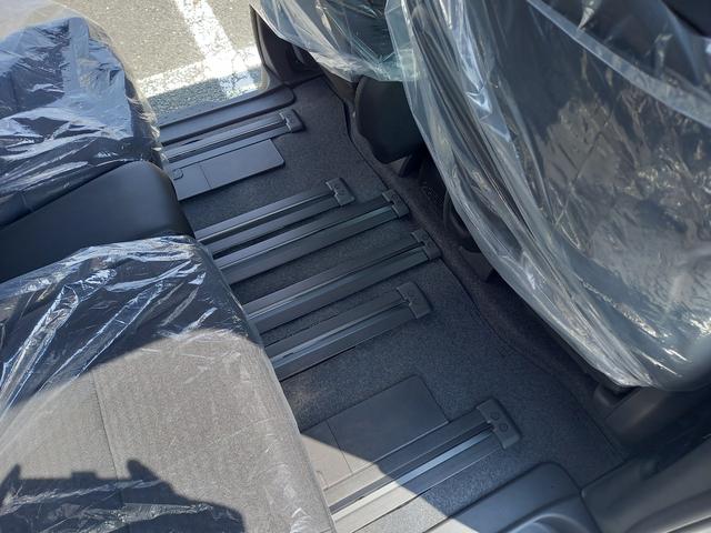 セレナ ｅ－パワー　ハイウェイスターＶ　ニッサンコネクトナビ　アラウンドビューモニター　デジタルインナーミラー　ＥＴＣ２．０　ＳＯＳコール　ＬＥＤヘッドライト　ＡＣ１００Ｖ１５００Ｗコンセント　ホットプラスパッケージ（寒冷地仕様）（29枚目）