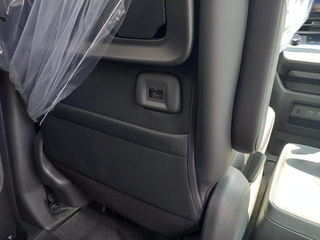 セレナ ｅ－パワー　ハイウェイスターＶ　ニッサンコネクトナビ　アラウンドビューモニター　デジタルインナーミラー　ＥＴＣ２．０　ＳＯＳコール　ＬＥＤヘッドライト　ＡＣ１００Ｖ１５００Ｗコンセント　ホットプラスパッケージ（寒冷地仕様）（31枚目）