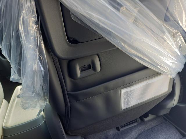 セレナ ｅ－パワー　ハイウェイスターＶ　ニッサンコネクトナビ　アラウンドビューモニター　デジタルインナーミラー　ＥＴＣ２．０　ＳＯＳコール　ＬＥＤヘッドライト　ＡＣ１００Ｖ１５００Ｗコンセント　ホットプラスパッケージ（寒冷地仕様）（32枚目）