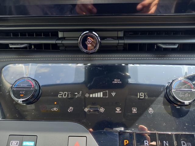 セレナ ｅ－パワー　ハイウェイスターＶ　ニッサンコネクトナビ　アラウンドビューモニター　デジタルインナーミラー　ＥＴＣ２．０　ＳＯＳコール　ＬＥＤヘッドライト　ＡＣ１００Ｖ１５００Ｗコンセント　ホットプラスパッケージ（寒冷地仕様）（44枚目）