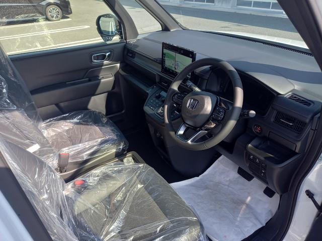 ステップワゴン e:HEVスパーダ 登録済未使用車 11.4インチホンダコネクトナビ マルチビューカメラシステム 後退サポート 両側パワースライドドア パワーバックドア(28枚目)