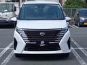 セレナ ｅ－パワー　ハイウェイスターＶ　ニッサンコネクトナビ　アラウンドビューモニター　デジタルインナーミラー　ＥＴＣ２．０　ＳＯＳコール　ＬＥＤヘッドライト　ＡＣ１００Ｖ１５００Ｗコンセント　ホットプラスパッケージ（寒冷地仕様）（5枚目）