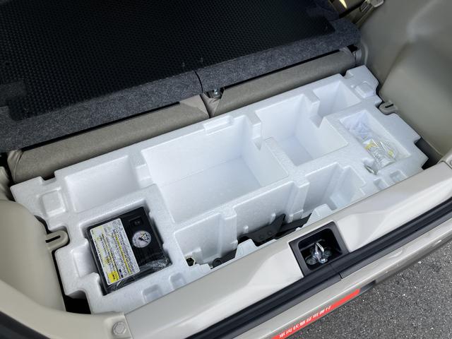 アルトラパン Ｘ　５型　元試乗車　前後衝突被害軽減ブレーキ　元試乗車　バックモニター付オーディオ　オーディオスイッチ　キーレスプッシュスタート　ＬＥＤヘッドライト　フルオートエアコン　アルミホイール（35枚目）