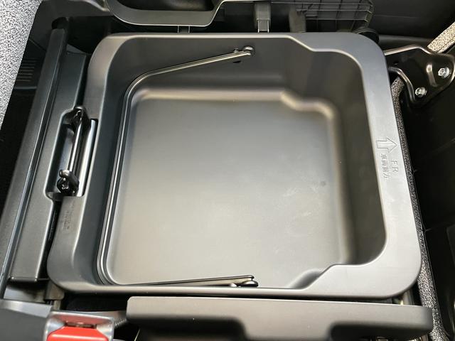 スペーシア ＨＹＢＲＩＤ　Ｘ　元試乗車　スズキコネクト付全方位ナビ　元試乗車　マイルドハイブリッド　スズキコネクト付全方位ナビ　前後衝突被害軽減ブレーキ　両側電動スライドドア　オーディオスイッチ　アダプティブクルーズコントロール　ＬＥＤヘッドライト　キーレスプッシュ（64枚目）