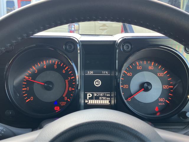 ジムニー ＸＣ　元試乗車　パートタイム４ＷＤ　元試乗車　パートタイム４ＷＤ　前方衝突被害軽減ブレーキ　オーディオレス　オーディオスイッチ　クルーズコントロール　キーレスプッシュスタート　ＬＥＤヘッドライト　フォグランプ　アルミホイール（7枚目）