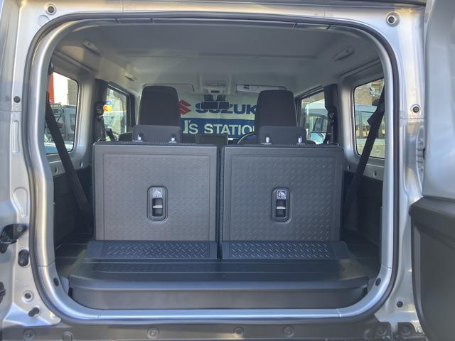 ジムニー ＸＣ　元試乗車　パートタイム４ＷＤ　元試乗車　パートタイム４ＷＤ　前方衝突被害軽減ブレーキ　オーディオレス　オーディオスイッチ　クルーズコントロール　キーレスプッシュスタート　ＬＥＤヘッドライト　フォグランプ　アルミホイール（18枚目）