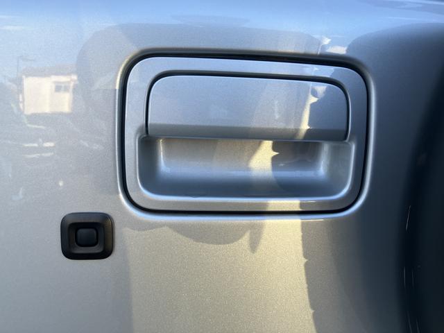 ジムニー ＸＣ　元試乗車　パートタイム４ＷＤ　元試乗車　パートタイム４ＷＤ　前方衝突被害軽減ブレーキ　オーディオレス　オーディオスイッチ　クルーズコントロール　キーレスプッシュスタート　ＬＥＤヘッドライト　フォグランプ　アルミホイール（30枚目）