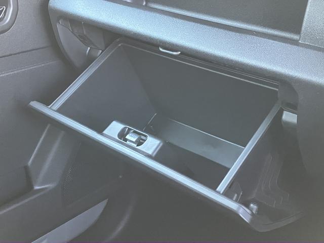 ジムニー ＸＣ　元試乗車　パートタイム４ＷＤ　元試乗車　パートタイム４ＷＤ　前方衝突被害軽減ブレーキ　オーディオレス　オーディオスイッチ　クルーズコントロール　キーレスプッシュスタート　ＬＥＤヘッドライト　フォグランプ　アルミホイール（52枚目）