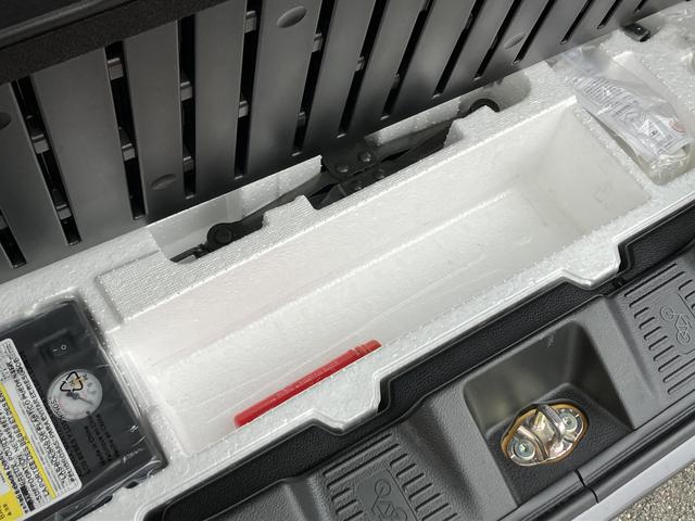 スペーシアギア ＨＹＢＲＩＤ　ＸＺ　２型　ナビ　ＥＴＣ　ナビゲーション　バックカメラ　ステアリングオーディオスイッチ　アダプティブクルーズコントロール　前後衝突被害軽減ブレーキ　ＬＥＤヘッドライト　フォグランプ　アルミホイール　両席シートヒーター（39枚目）