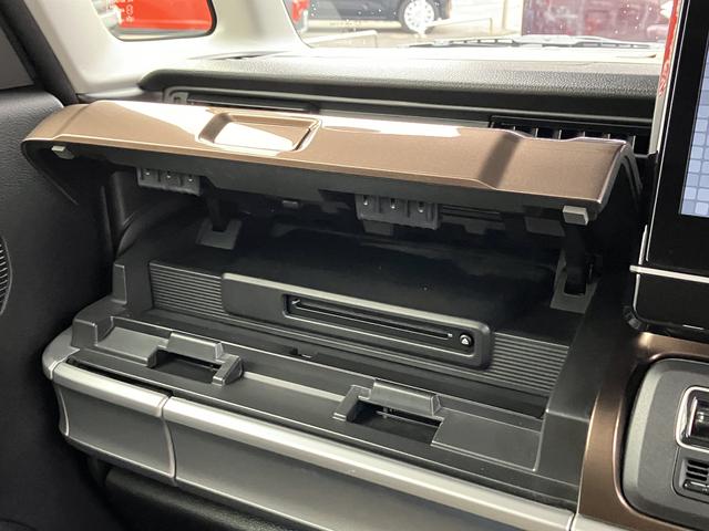 スペーシアギア マイスタイル　３型　スズキコネクト付全方位ナビ　スズキコネクト付全方位ナビ　前方ドラレコ　オーディオスイッチ　アダプティブクルコン　前後衝突被害軽減ブレーキ　両側電動スライドドア　キーレスプッシュスタート　両席シートヒーター　ＬＥＤヘッドライト（62枚目）