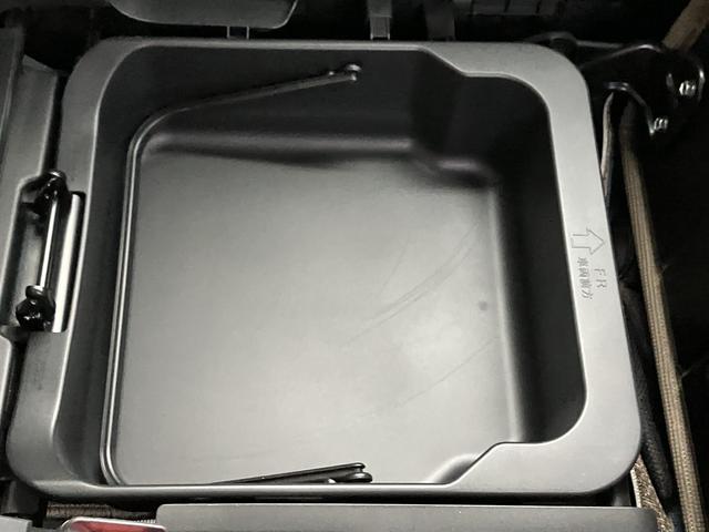 スペーシアギア マイスタイル　３型　スズキコネクト付全方位ナビ　スズキコネクト付全方位ナビ　前方ドラレコ　オーディオスイッチ　アダプティブクルコン　前後衝突被害軽減ブレーキ　両側電動スライドドア　キーレスプッシュスタート　両席シートヒーター　ＬＥＤヘッドライト（68枚目）