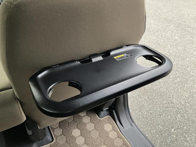 スペーシアギア マイスタイル　３型　スズキコネクト付全方位ナビ　スズキコネクト付全方位ナビ　前方ドラレコ　オーディオスイッチ　アダプティブクルコン　前後衝突被害軽減ブレーキ　両側電動スライドドア　キーレスプッシュスタート　両席シートヒーター　ＬＥＤヘッドライト（75枚目）