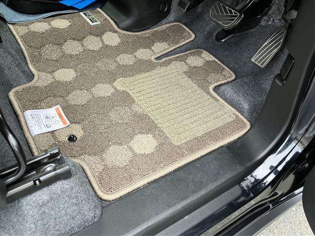 スペーシアギア マイスタイル　３型　スズキコネクト付全方位ナビ　スズキコネクト付全方位ナビ　前方ドラレコ　オーディオスイッチ　アダプティブクルコン　前後衝突被害軽減ブレーキ　両側電動スライドドア　キーレスプッシュスタート　両席シートヒーター　ＬＥＤヘッドライト（76枚目）