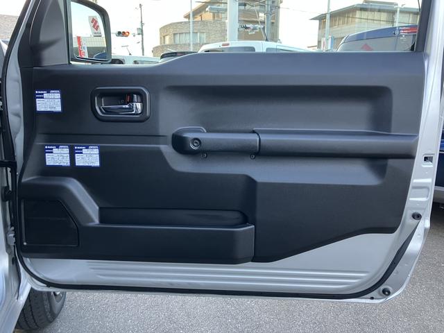 ジムニー ＸＣ　パートタイム４ＷＤ　パートタイム４ＷＤ　前方衝突被害軽減ブレーキ　オーディオスイッチ　クルーズコントロール　オーディオレス　キーレスプッシュスタート　両席シートヒーター　アルミホイール（66枚目）