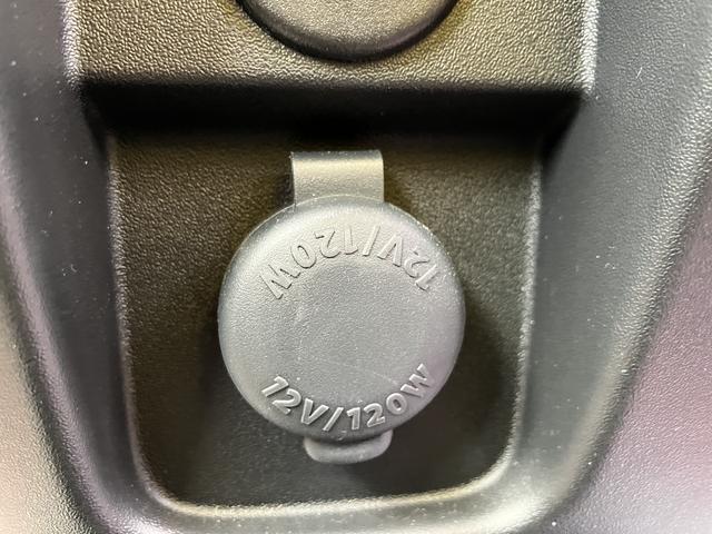 ������ɂ̓A�N�Z�T���[�\�P�b�g���t���Ă��܂�