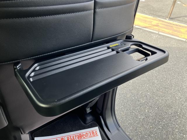 ��ȗp�Ɏ��[�\�ȃp�[�\�i���e�[�u�������p�Ӂ��X�ɗ����ɂ͐܂肽���񂾏�Ԃł��g�p�\�ȃV���b�s���O�t�b�N���t���Ă��܂��B