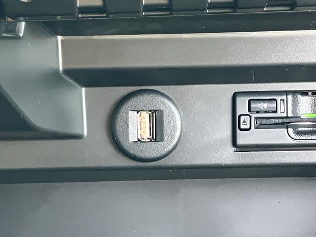 �i�r�ƒ��ڂȂ���t�r�a�|�[�g�𑕔��B�X�}�z���q���΂��C�ɓ���̉��y�Đ���A�`���������@�b�����o���������̃A�v���A�g���X���[�Y�B�[�d���Ȃ���i�r��ʂ��t�����p�ł���A����̃h���C�u�ɂ͕K�{�̑����ł��B