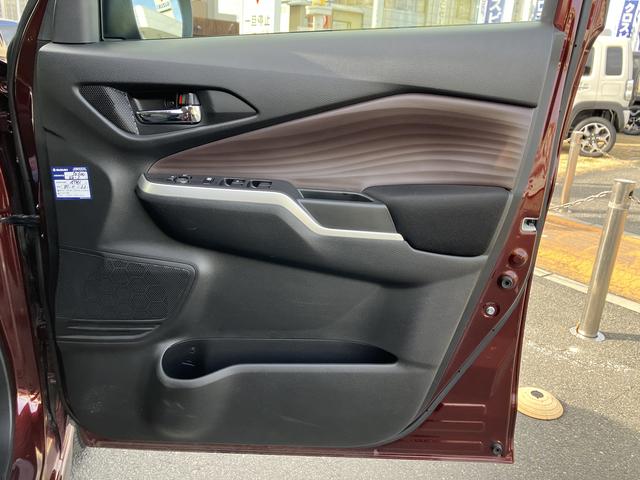 �^�]�ȃh�A�p�l���̎ʐ^�ł��B