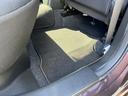 純正フロアマット付きです。