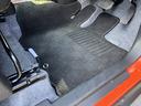 純正フロアマット付きです。